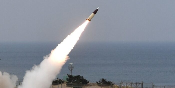 Corea del Norte lanza misil balístico tras visita de Kamala Harris