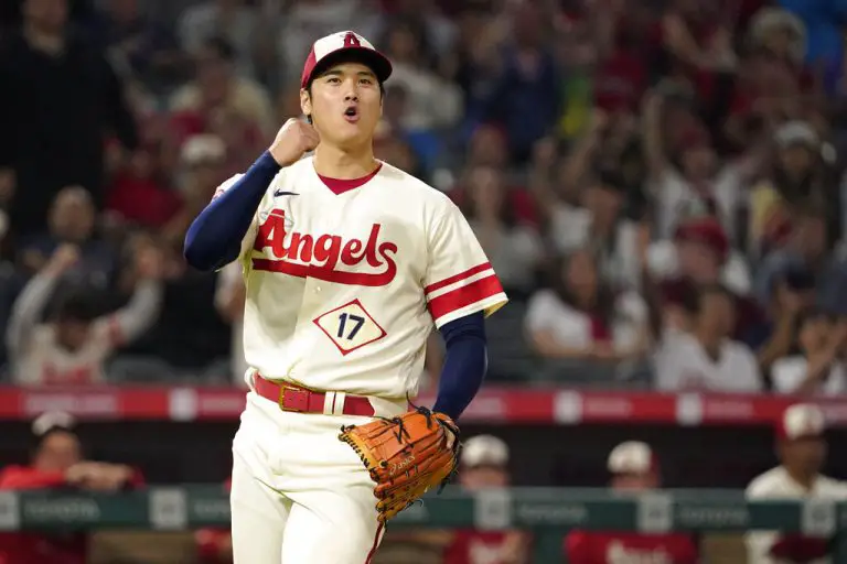 Ohtani hace de todo por los Angelinos