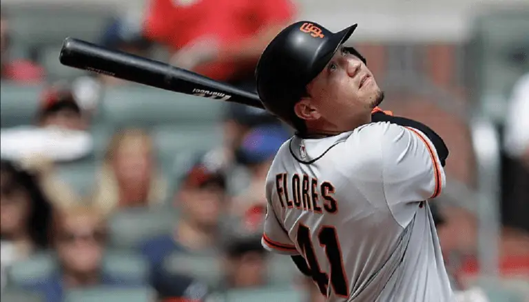 Wilmer Flores impulsa para los Gigantes