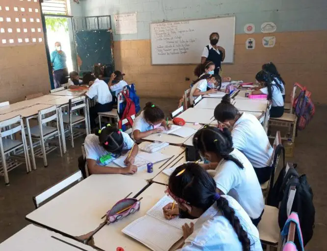 Resumen noticioso | Regreso a clases presenciales