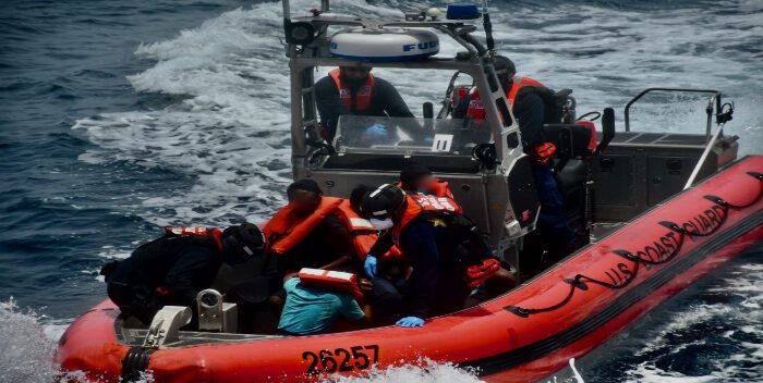 Puerto Rico rescata a 48 migrantes abandonados en isla