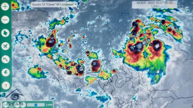 Declaran alerta amarilla en Honduras por la tormenta Julia
