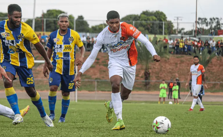 Angostura FC y Academia Anzoátegui empataron 1-1 en el partido de ida de la final de la Liga Futve 2. El campeón se definirá el próximo domingo.