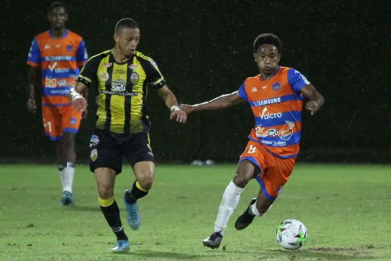 Puerto Cabello y Táchira empataron a 0