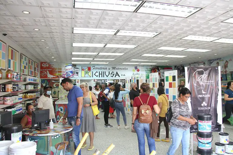 Pinturas Richiusa premia la fidelidad de sus clientes en 25 años