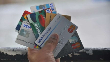 Clientes del Mercantil fueron notificados del aumento de su tarjeta de crédito.