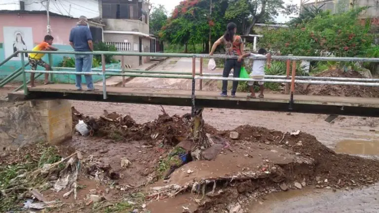 Evalúan daños tras desborde de quebradas en Cumaná