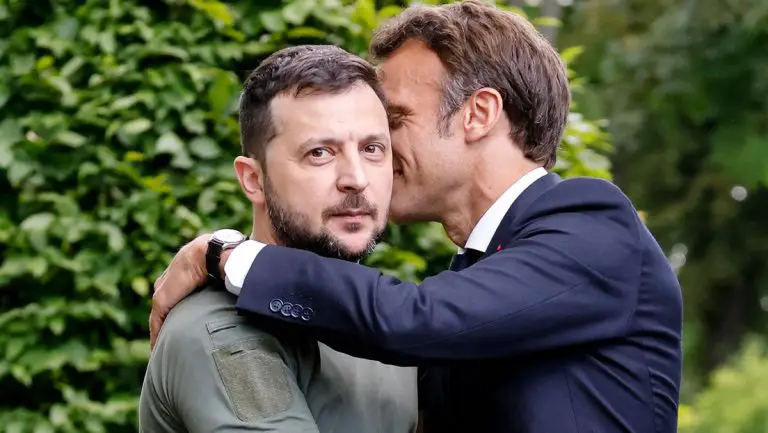 ¿Insólito? Ucrania pide más armas a Francia con un video “romántico” a Macron