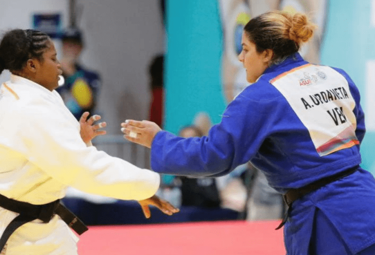 La delegación de judo venezolana que compite en los XII Juegos Suramericanos Asunción 2022, sumó dos medallas de plata más al medallero criollo.